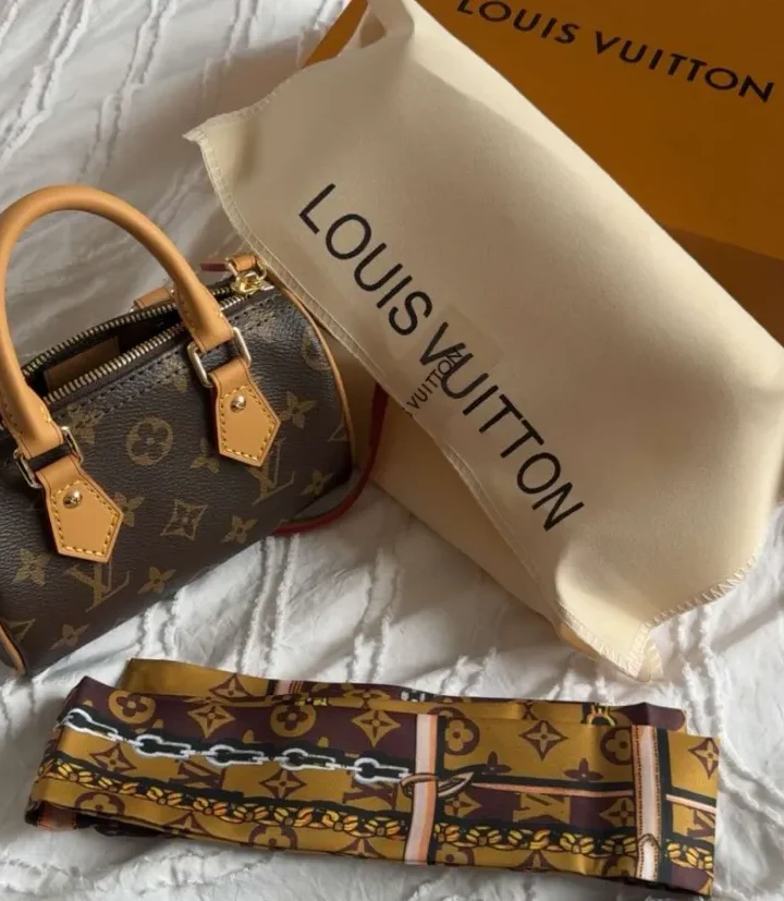 Fashion Product P000524