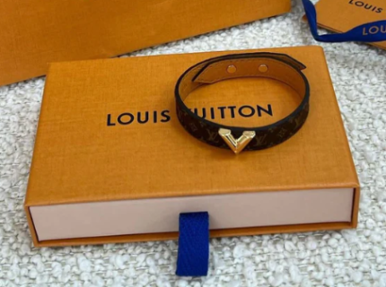 Fashion Product P000028
