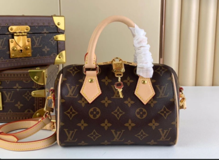 Fashion Product P000400