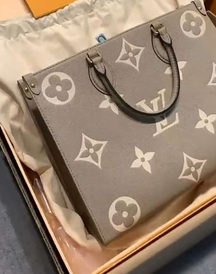 Fashion Product P000927