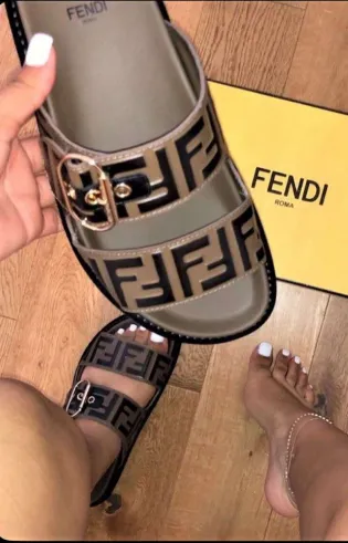 Fashion Product P000326
