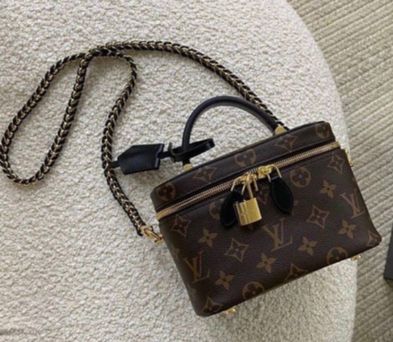 Fashion Product P000427